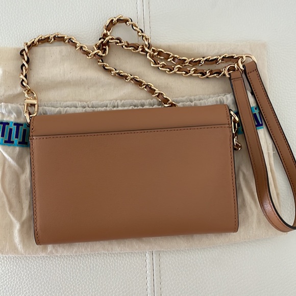 Tory Burch Crossbody Wallet Chain - Picture 3 of 13